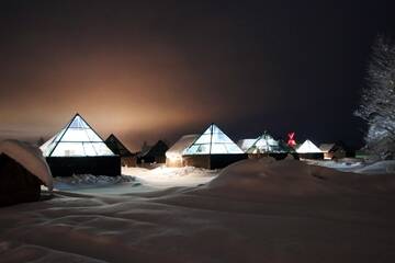 Фотографии Отель Aurora Pyramids & Hotel Taivaanvalkeat г. Конгас (Финляндия) №1 Фото Отель Aurora Pyramids & Hotel Taivaanvalkeat г. Конгас 1