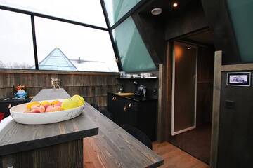 Фото номера Glass Pyramid Igloo Отель Aurora Pyramids &amp; Hotel Taivaanvalkeat г. Конгас 10